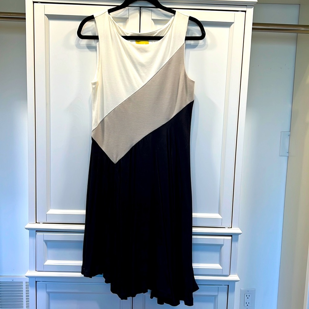 Perfect condition, fabulous 3 tone Maeve flowy dress,